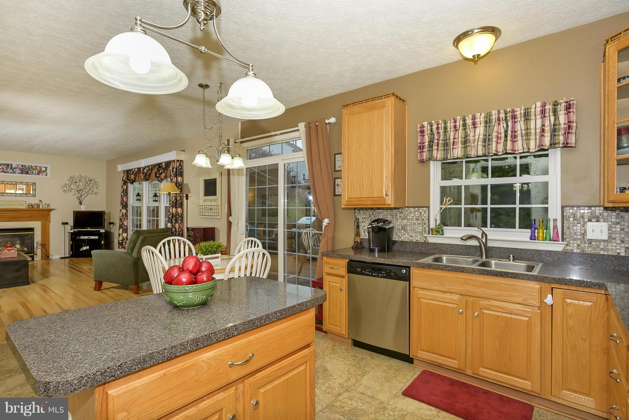 WILLIAMS KNOLL - Residential