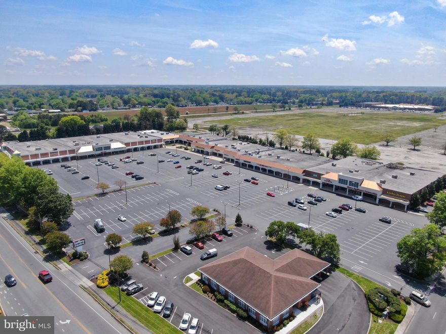 +/- 40,000 SF of retail, office and/or flex space available for lease within the Twilley Centre, an established, highly frequented shopping center located on Civic Avenue and Mount Hermon Road in Salisbury, Maryland. The available units ranging 2,000 - 9,800 SF (2,000 SF minimum divisibility) were formerly occupied by retail tenants and feature open, unobstructed floorplans. A short distance from Route 50, the Twilley Centre offers great visibility with high traffic counts. Flexible buildout options available; currently a vanilla shell. To inquire, contact the listing office today!