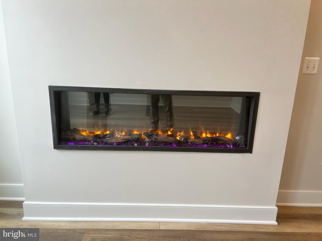 RESTON ARBORETUM - Residential Lease