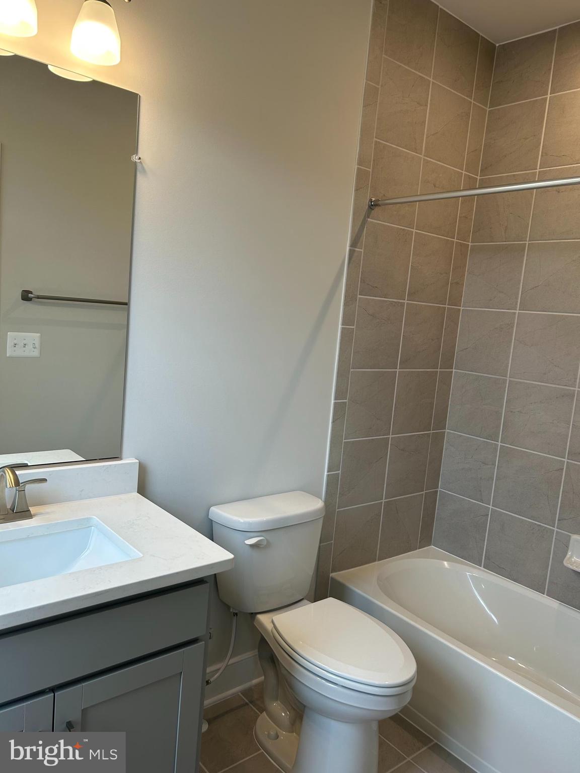 RESTON ARBORETUM - Residential Lease