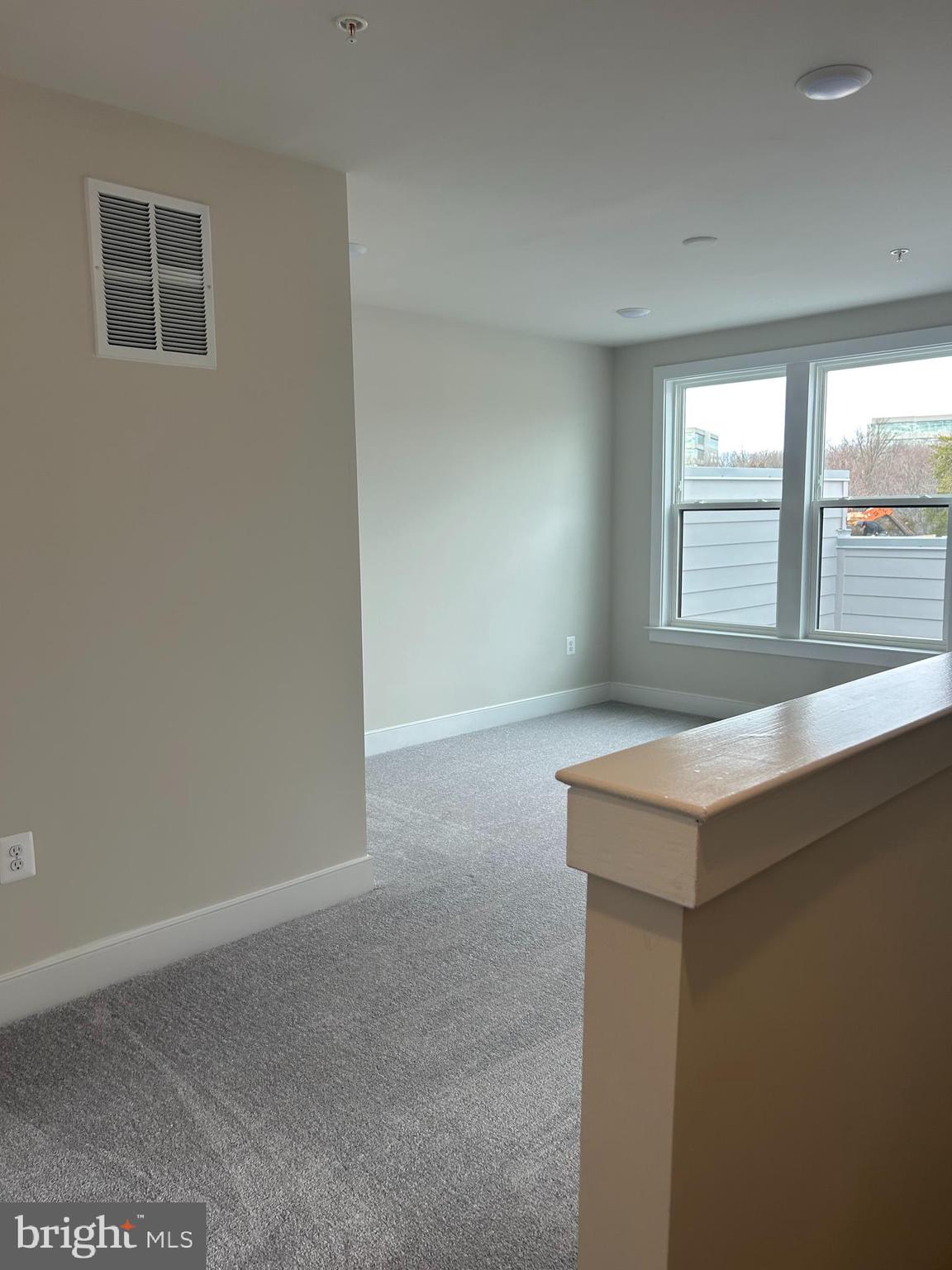 RESTON ARBORETUM - Residential Lease