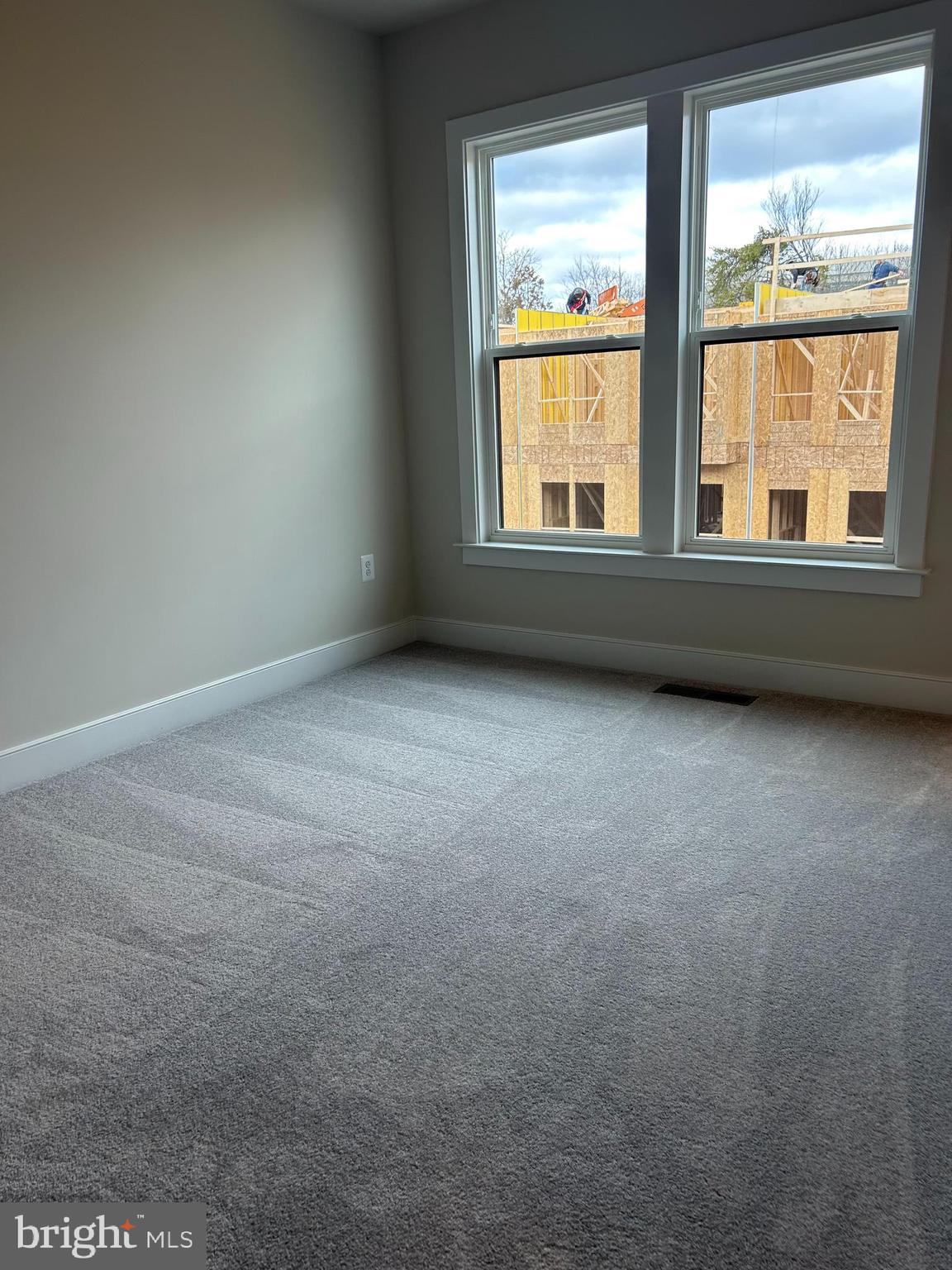 RESTON ARBORETUM - Residential Lease