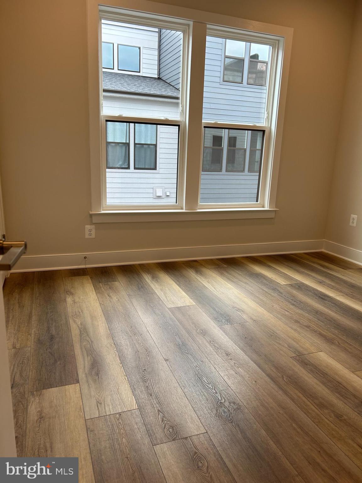 RESTON ARBORETUM - Residential Lease