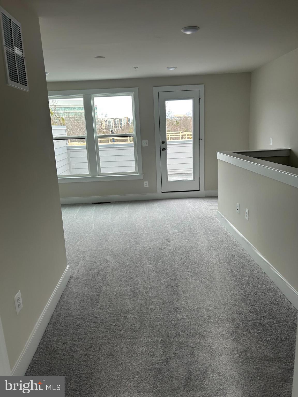 RESTON ARBORETUM - Residential Lease