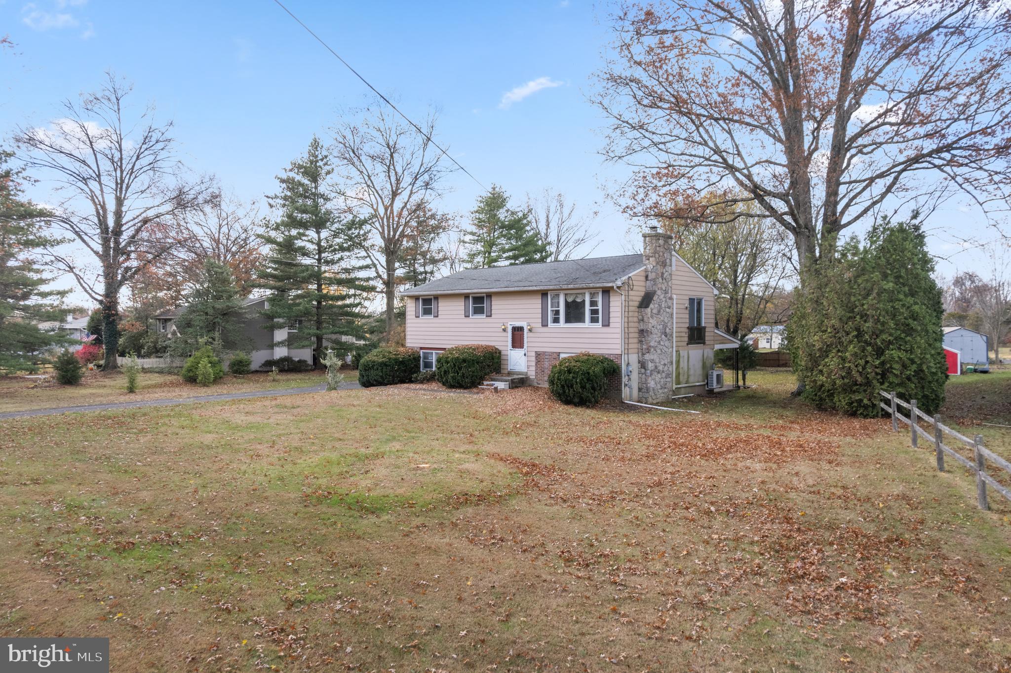 PENNSBURG - Residential