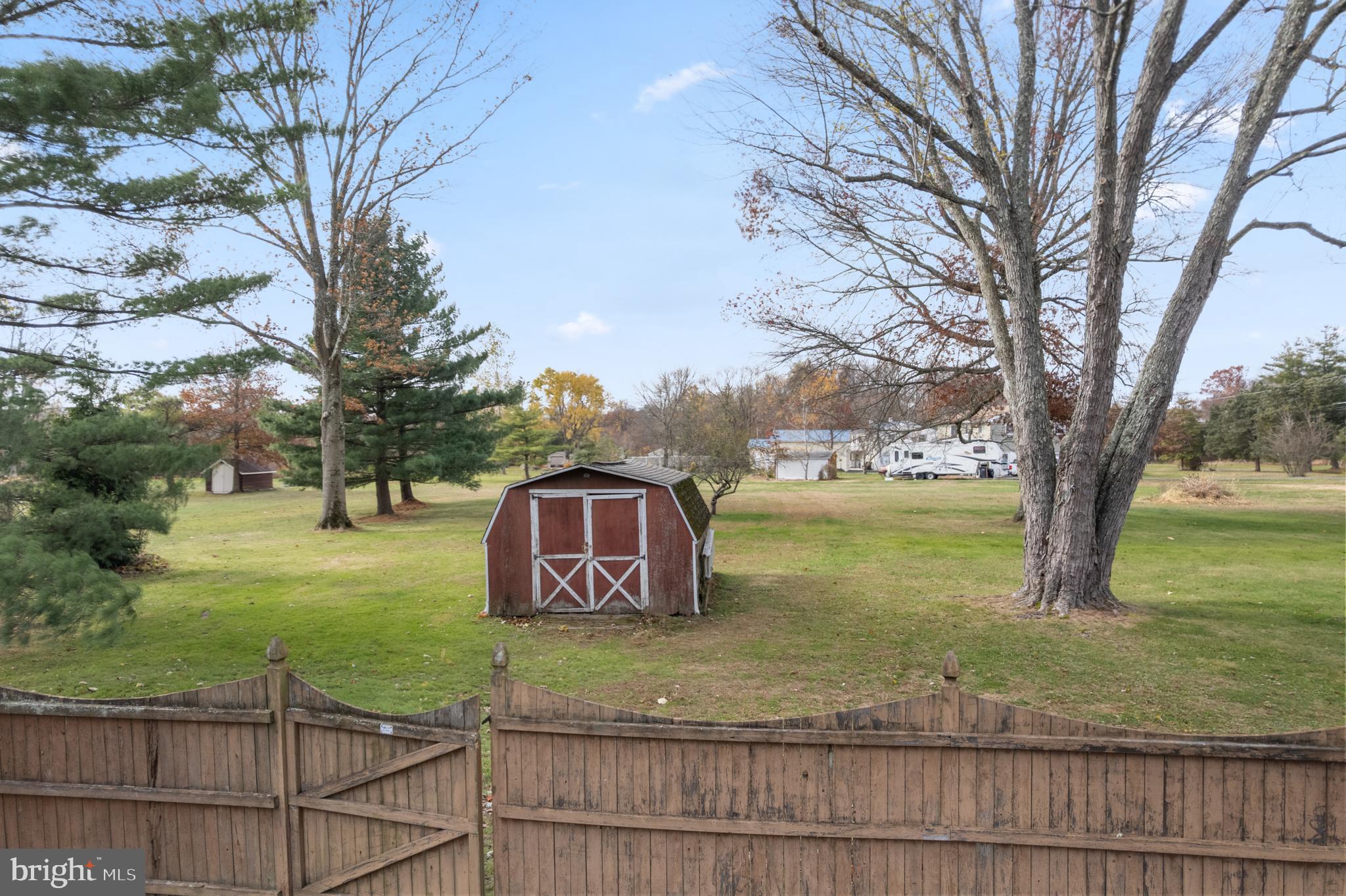 PENNSBURG - Residential