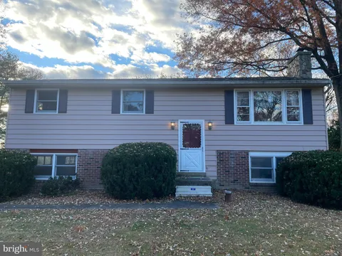 2814 Upper Ridge Road, Pennsburg, PA MLS: PAMC2161074