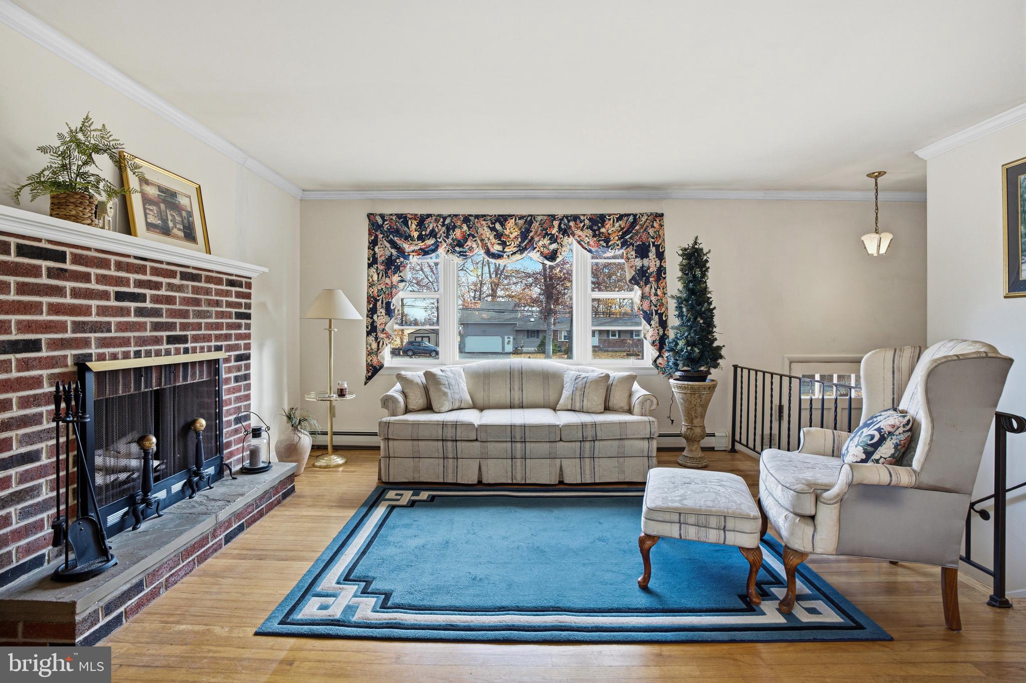 PENNSBURG - Residential