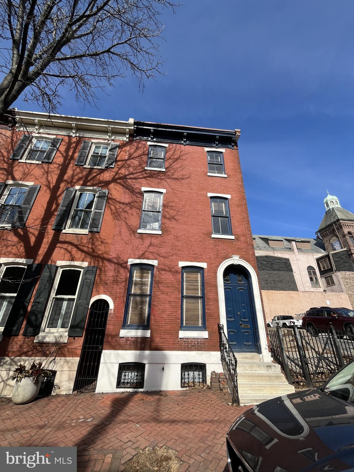 FAIRMOUNT - Residential Lease