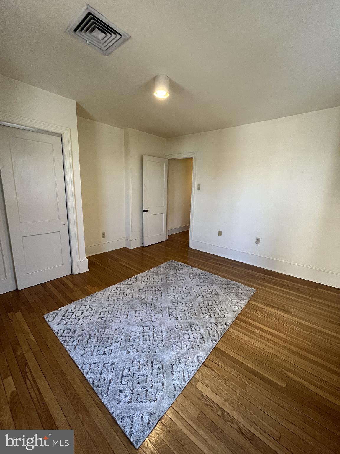 FAIRMOUNT - Residential Lease