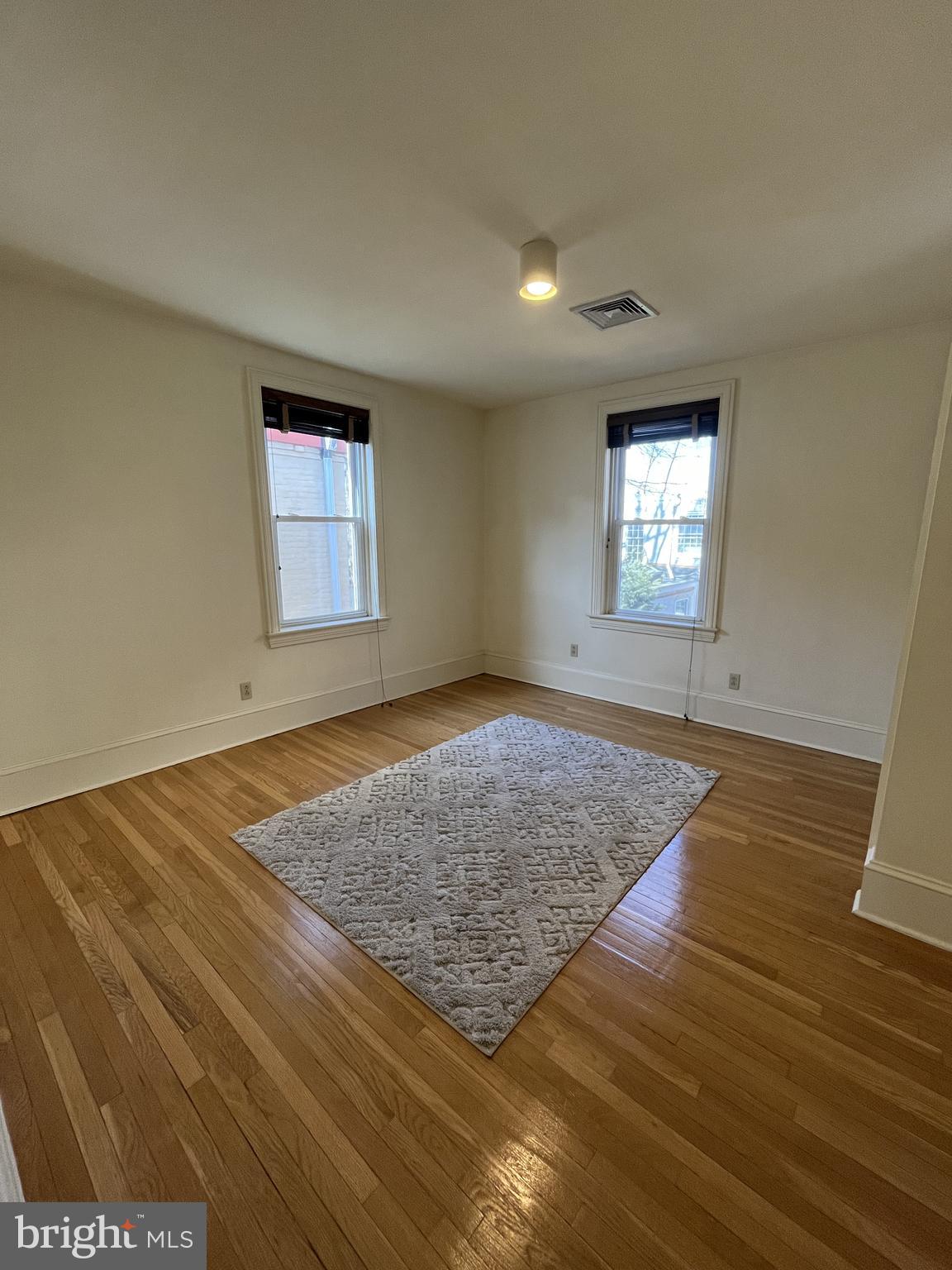 FAIRMOUNT - Residential Lease