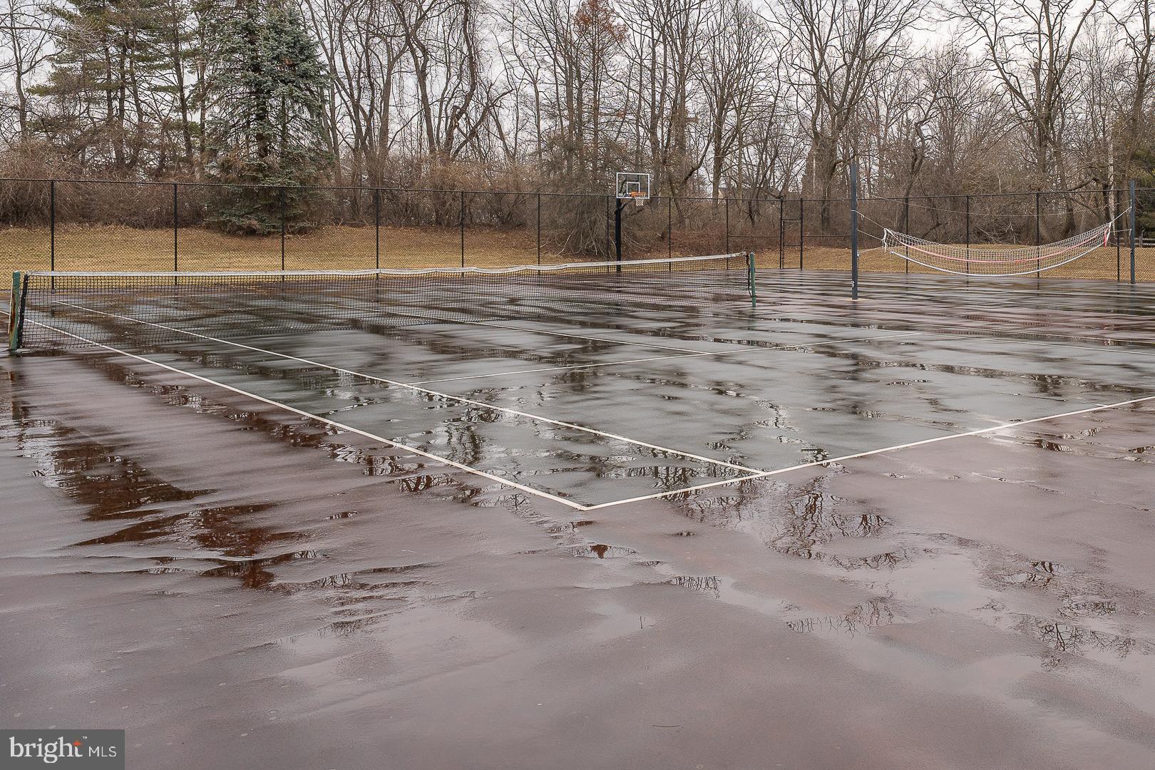 OXFORD OF BLUE BELL - Residential