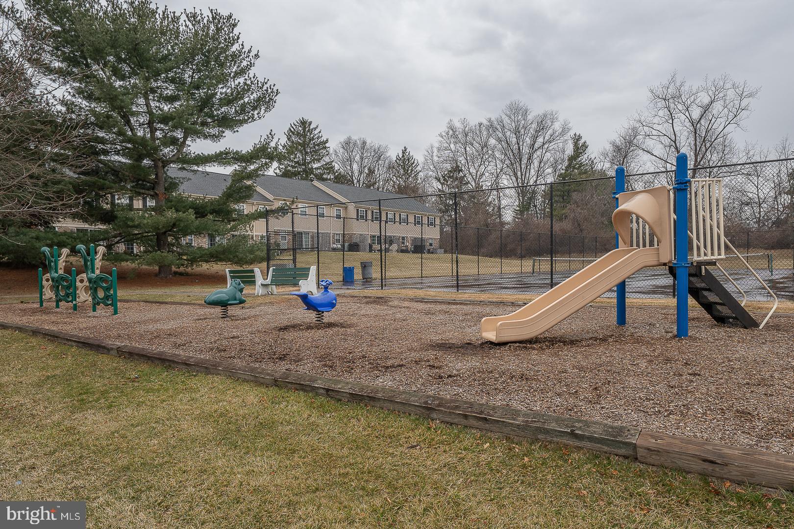 OXFORD OF BLUE BELL - Residential