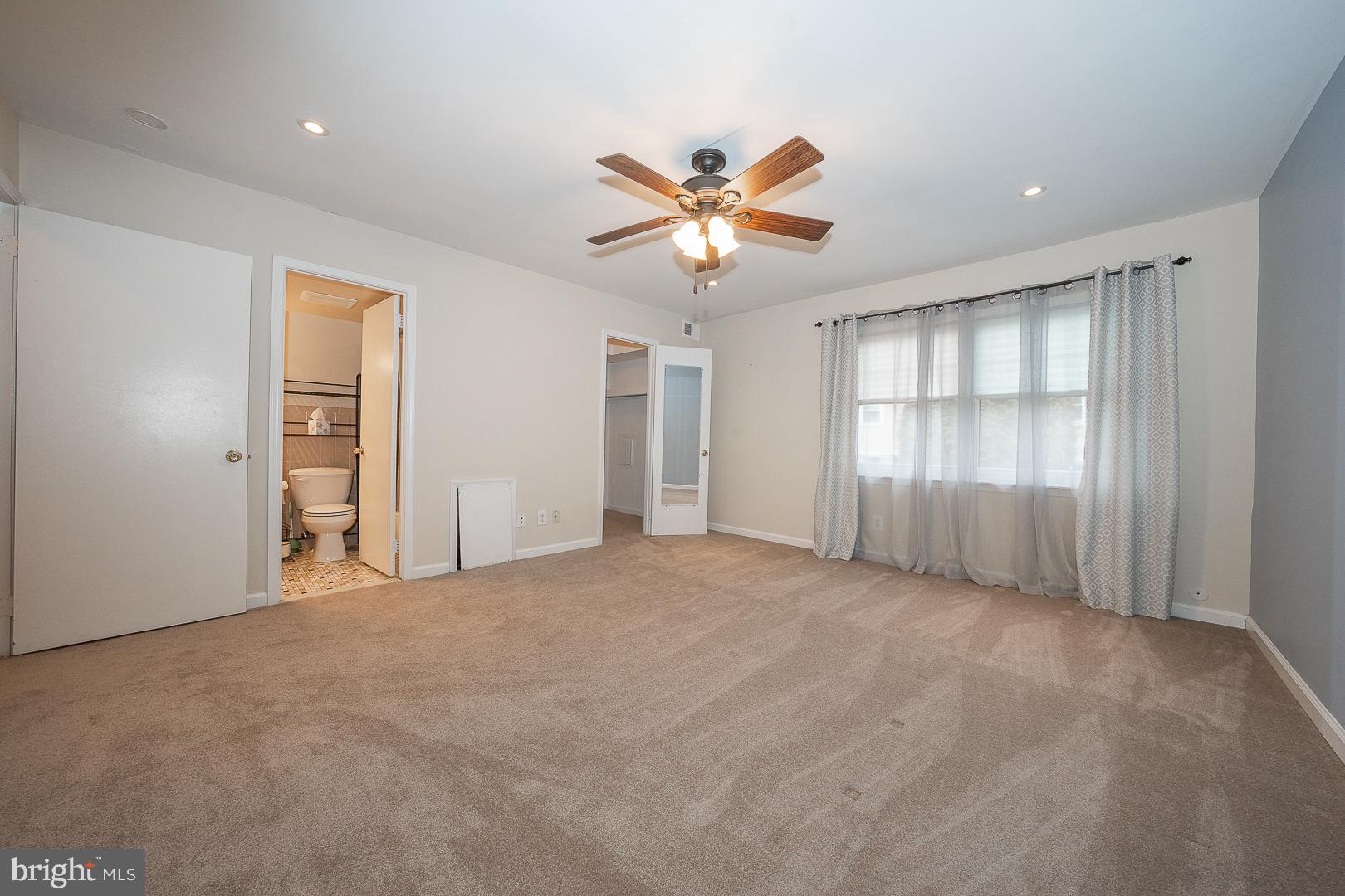 OXFORD OF BLUE BELL - Residential