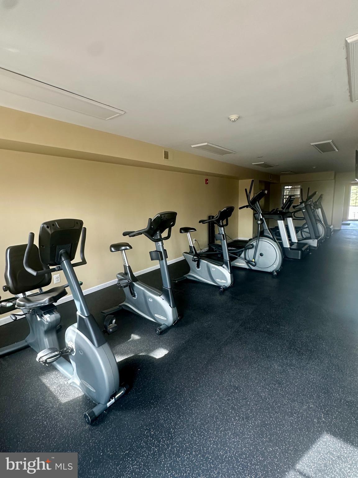 OXFORD OF BLUE BELL - Residential