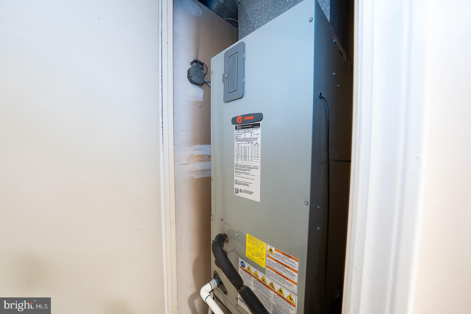 OXFORD OF BLUE BELL - Residential