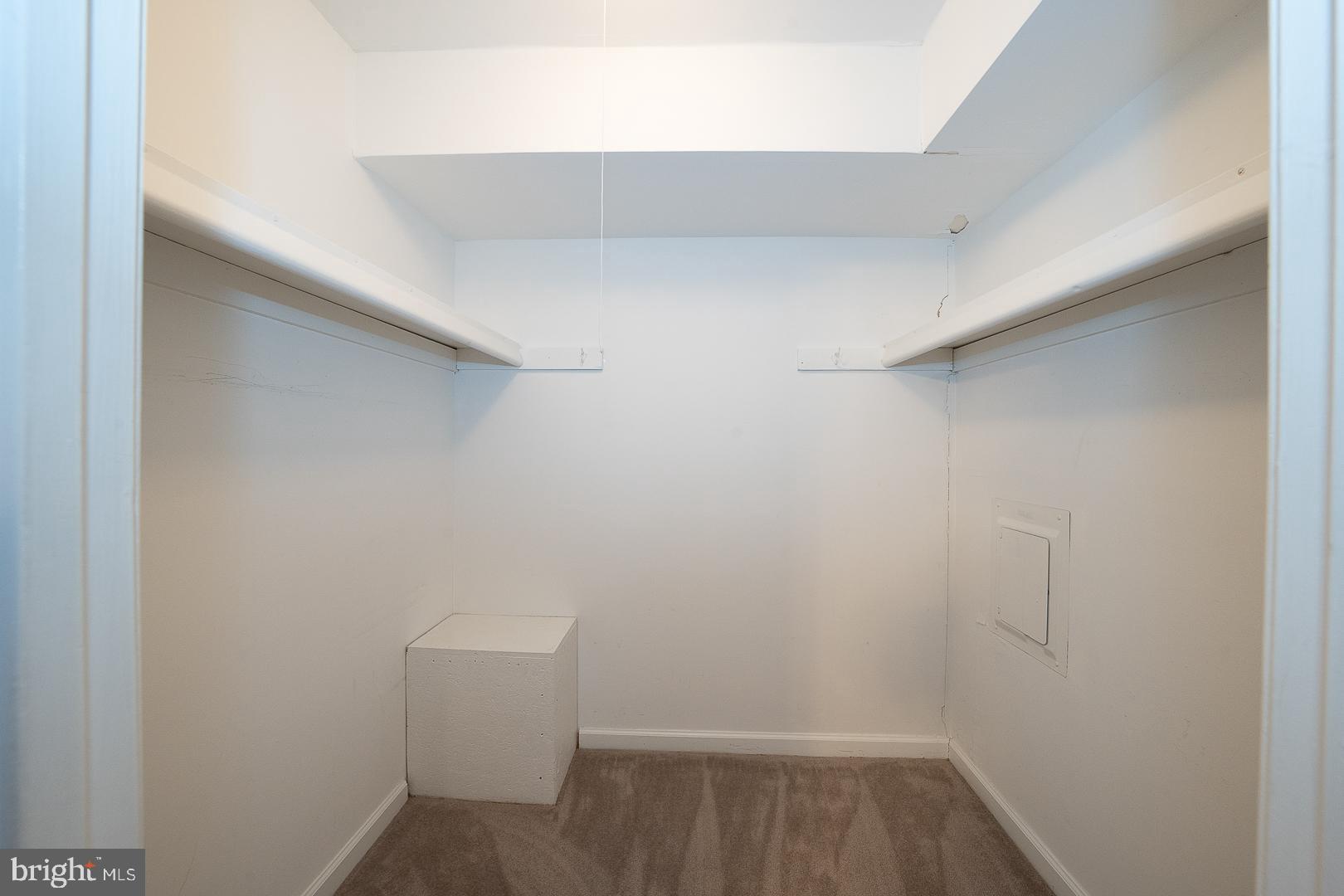 OXFORD OF BLUE BELL - Residential