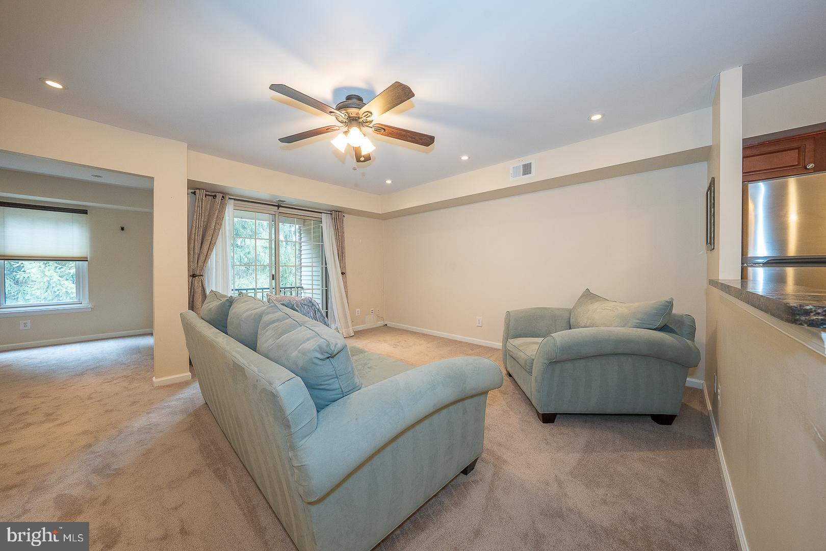 OXFORD OF BLUE BELL - Residential