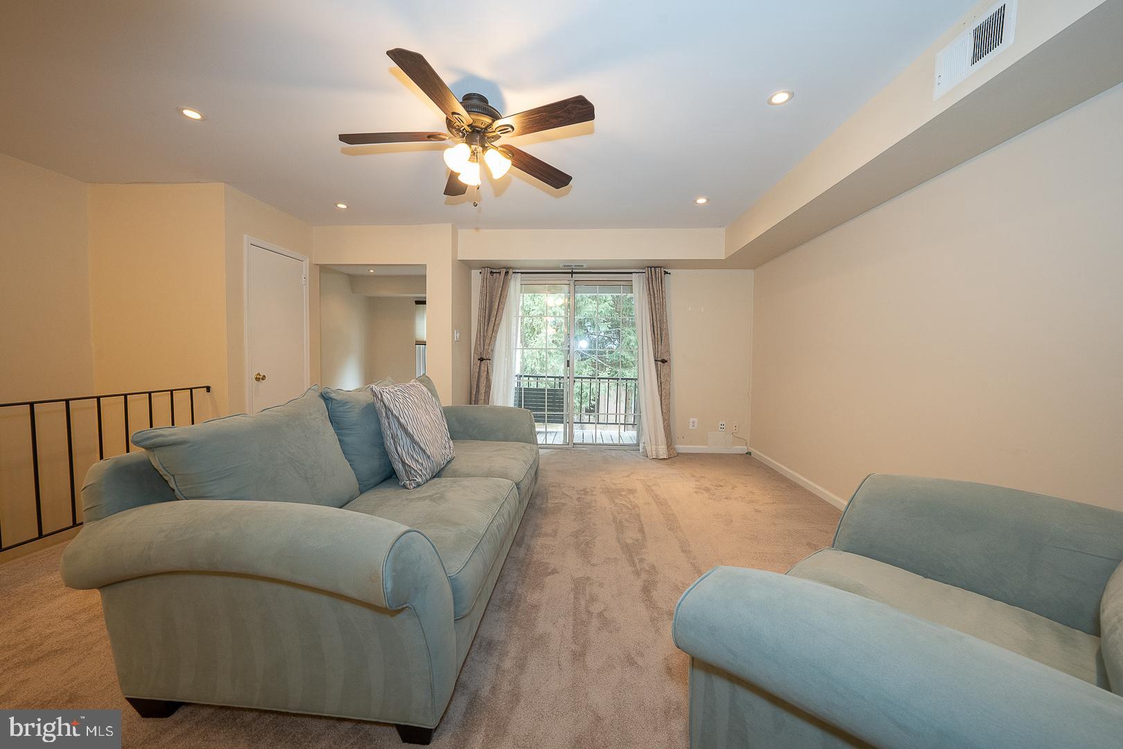 OXFORD OF BLUE BELL - Residential