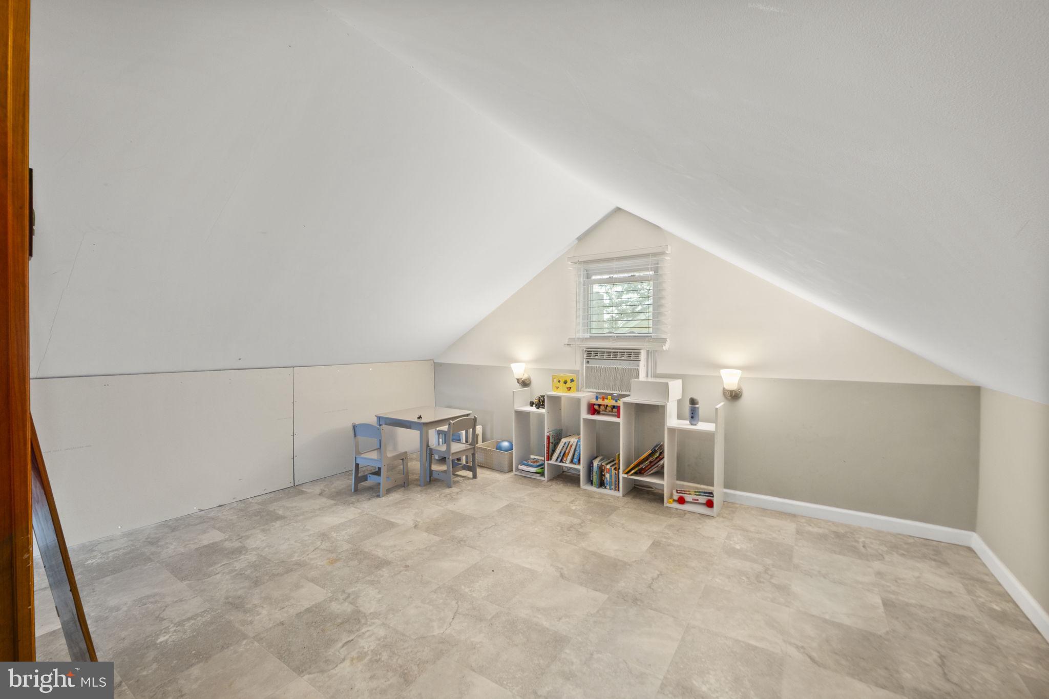 BROOKLYN HEIGHTS - Residential