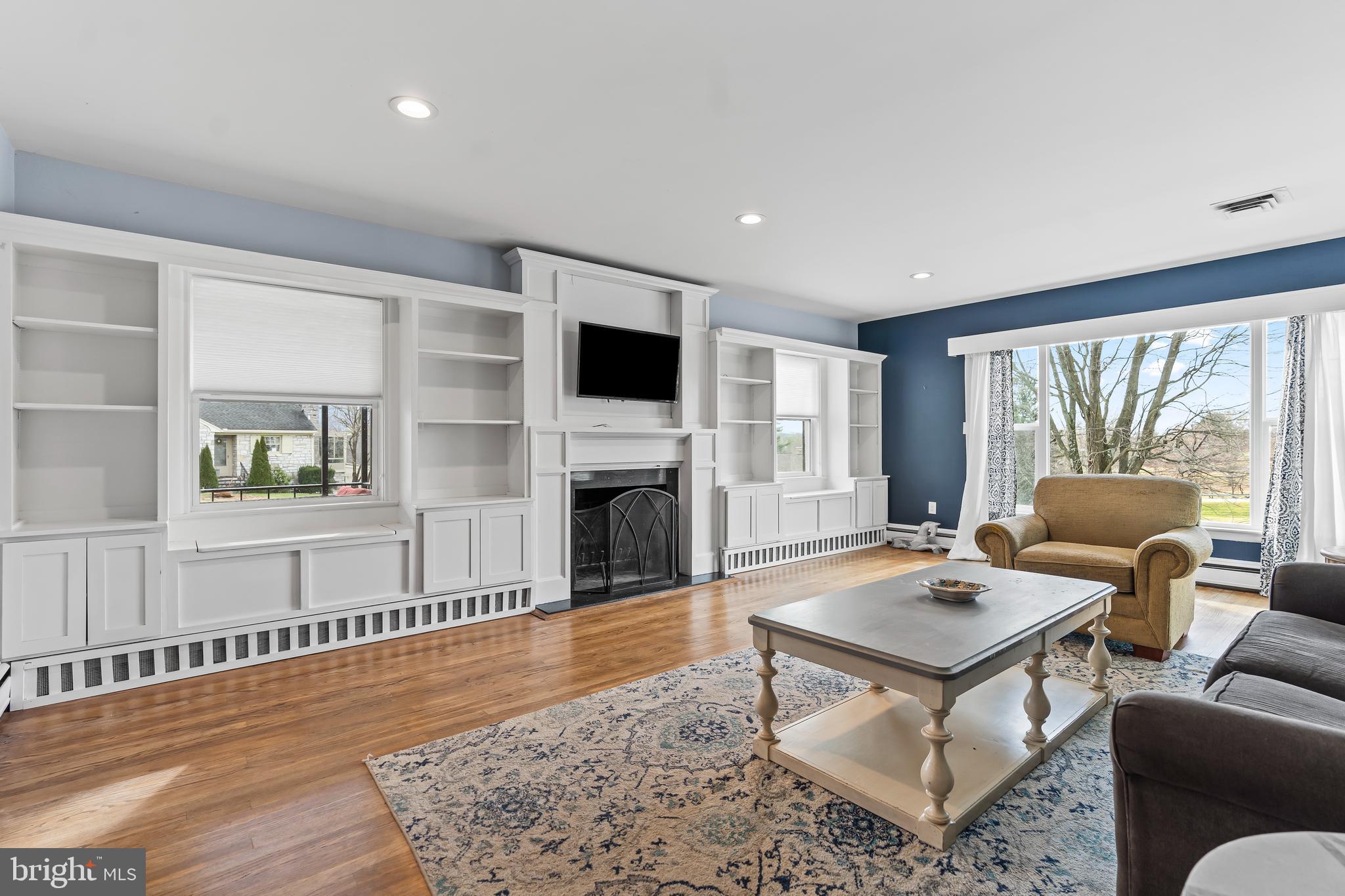 EASTLAND HILLS - Residential