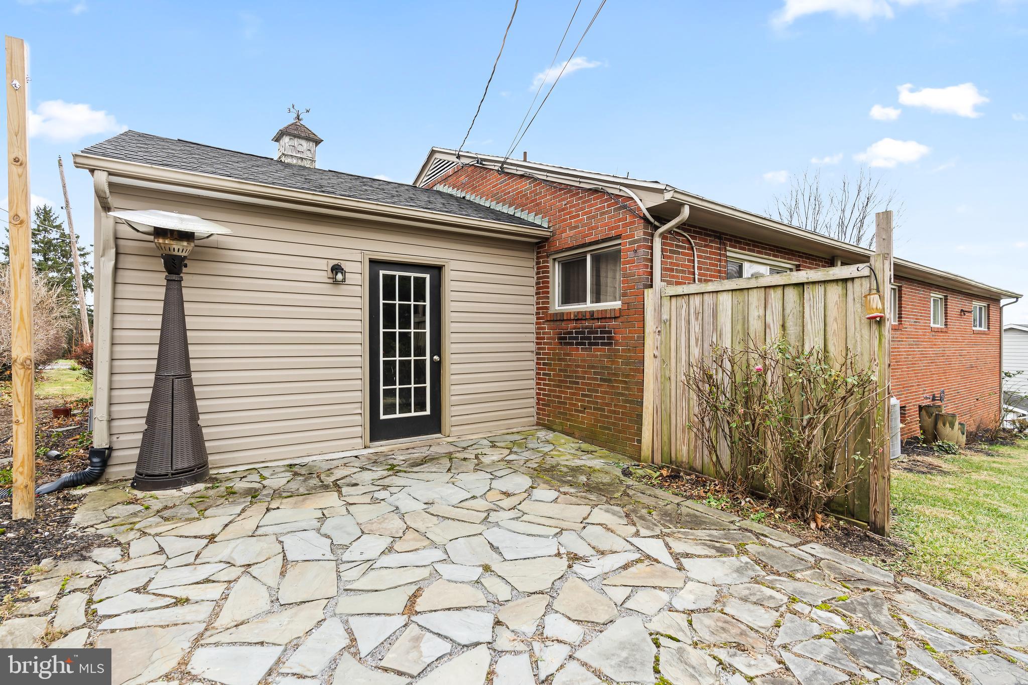 EASTLAND HILLS - Residential