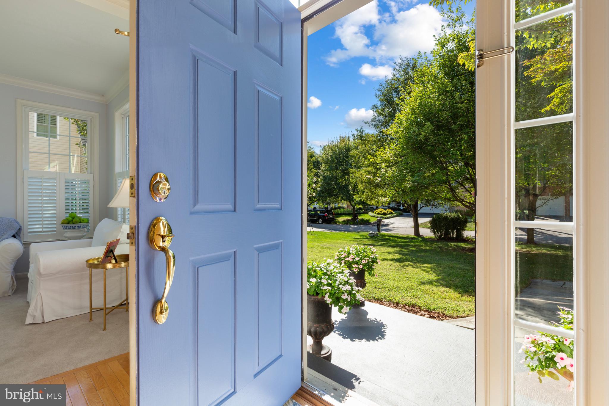 WHITEHALL MANOR - Residential