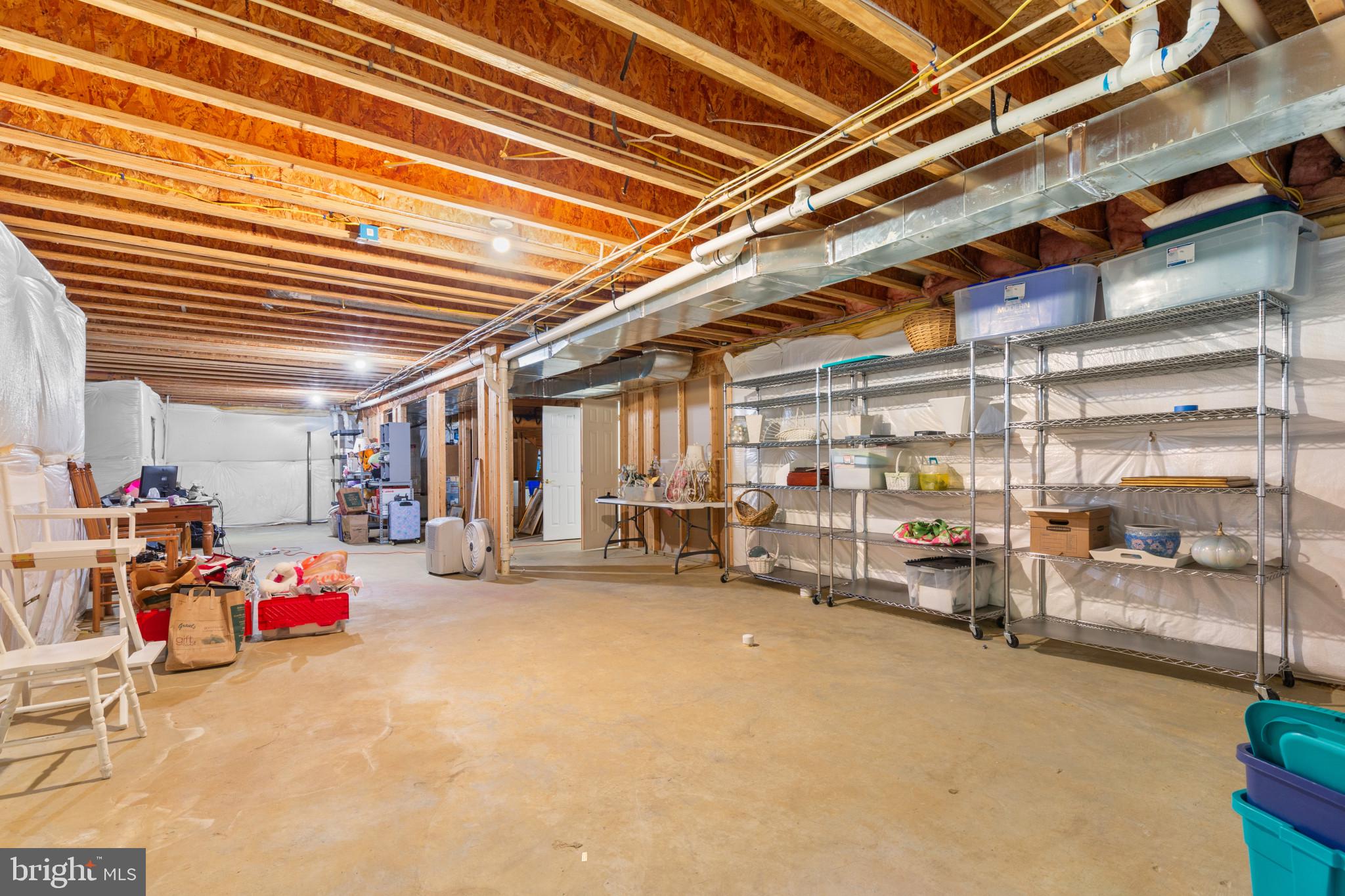 WHITEHALL MANOR - Residential