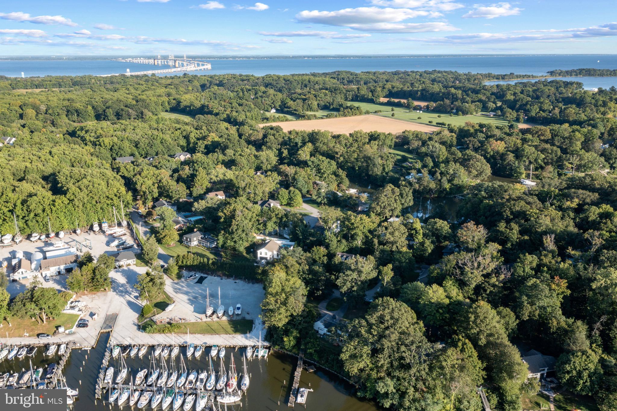 WHITEHALL MANOR - Residential