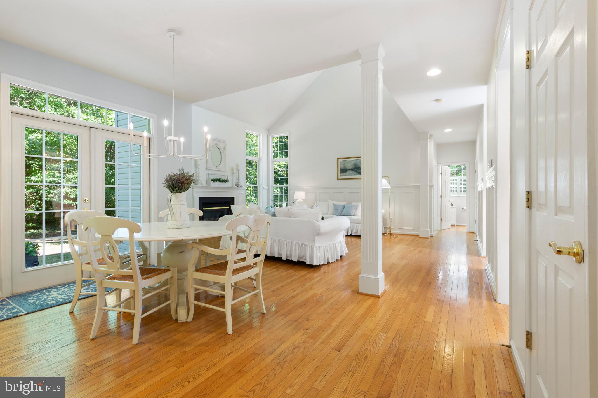 WHITEHALL MANOR - Residential