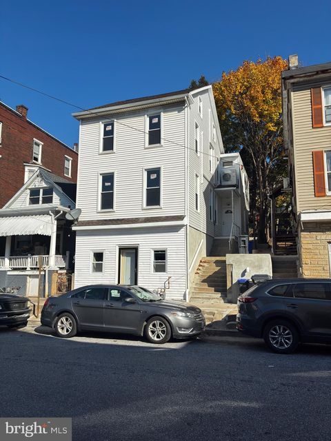 41 S 2ND STREET STEELTON PA 17113