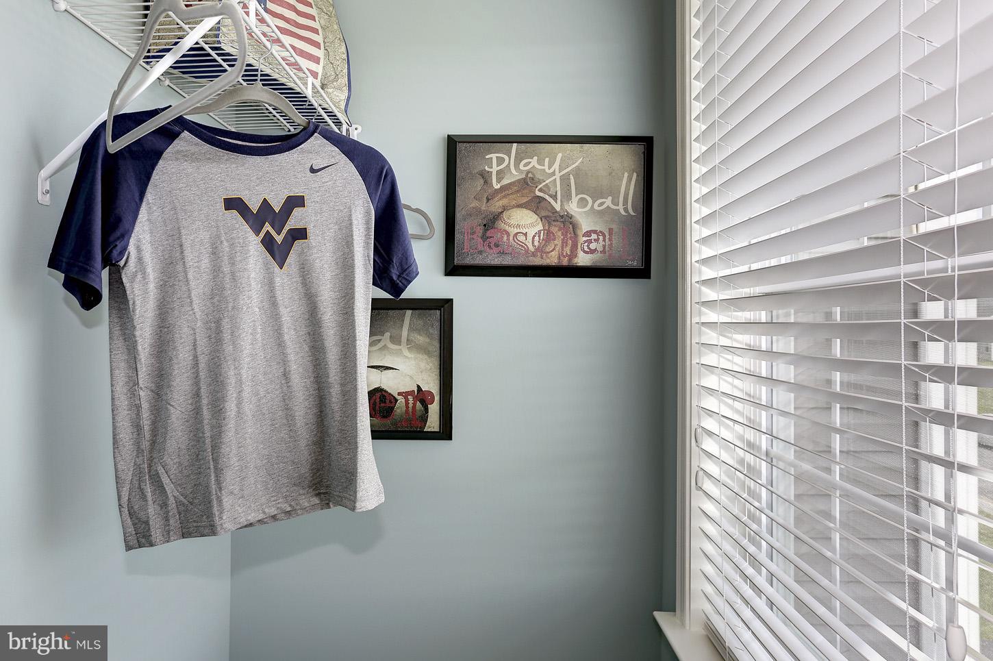 ARCHERS ROCK - Residential