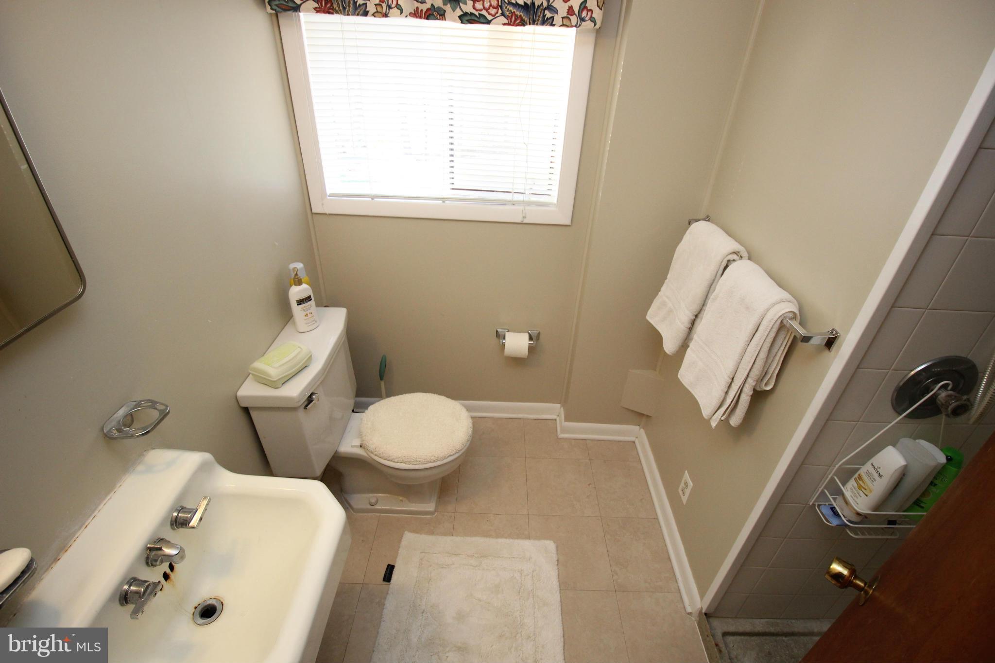 AYR HILL - Residential