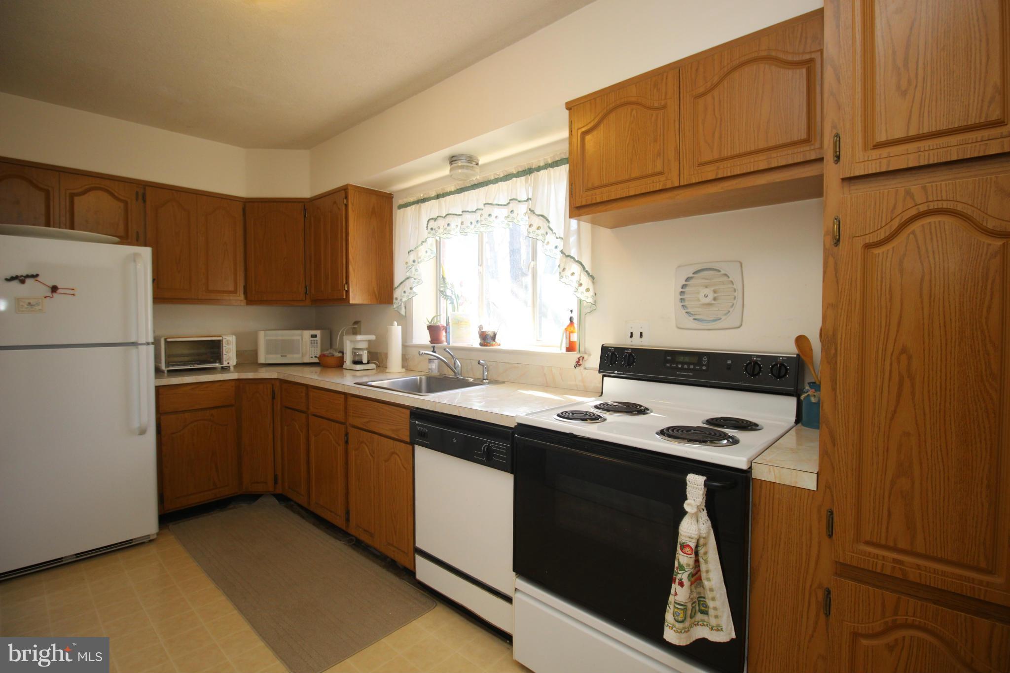 AYR HILL - Residential