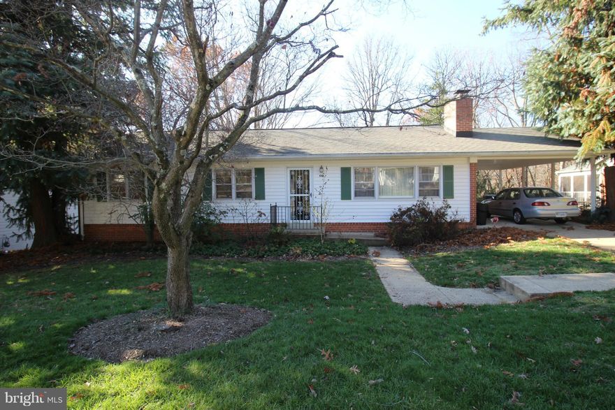 Great Starter Home 4BR 2.5BA W/DEN minutes to Tysons Corner in the heart of Vienna! Large lot, fireplace, hardwood, Original Kitchen. Great location in the Ayr Hill district of Vienna. Great schools.