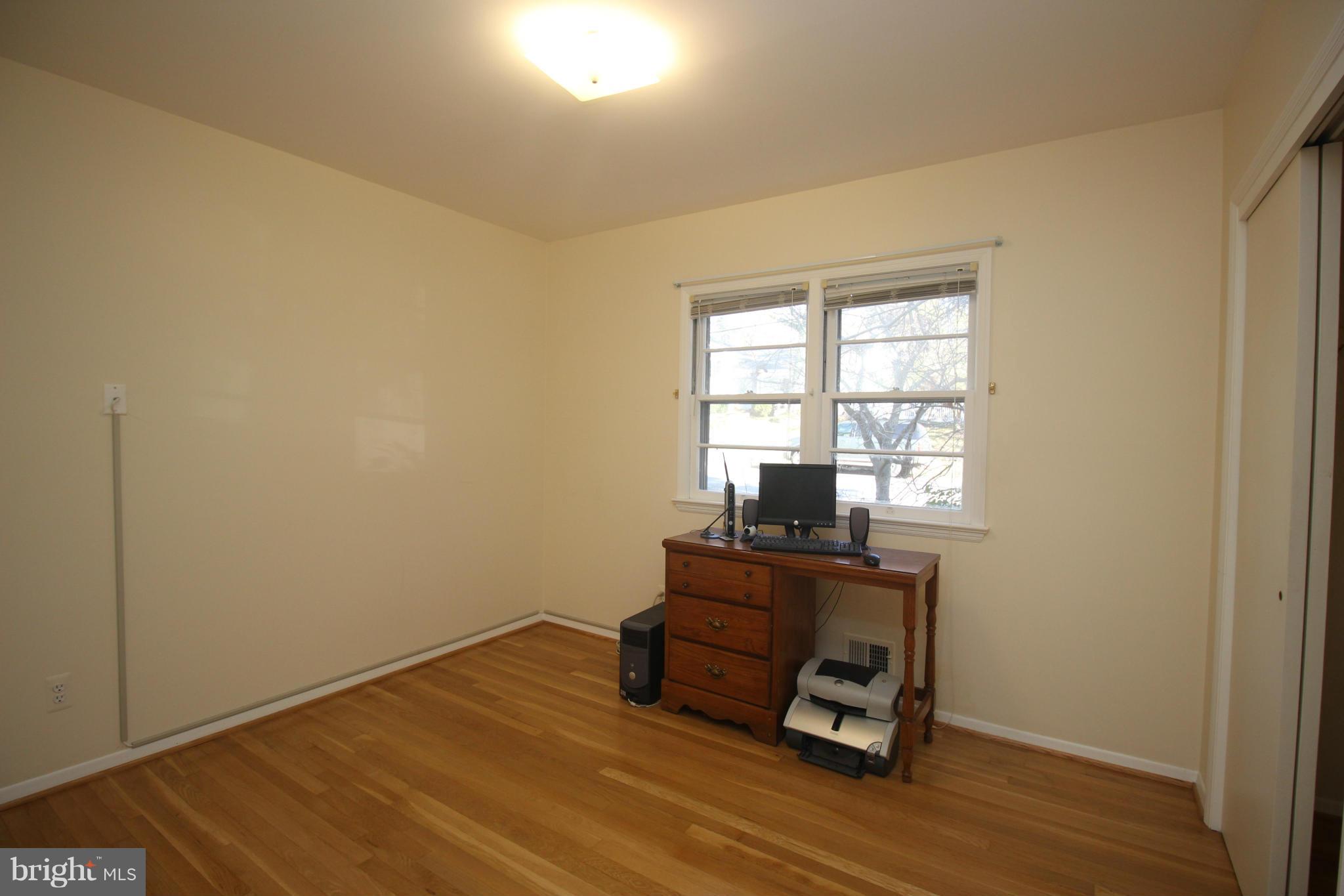 AYR HILL - Residential