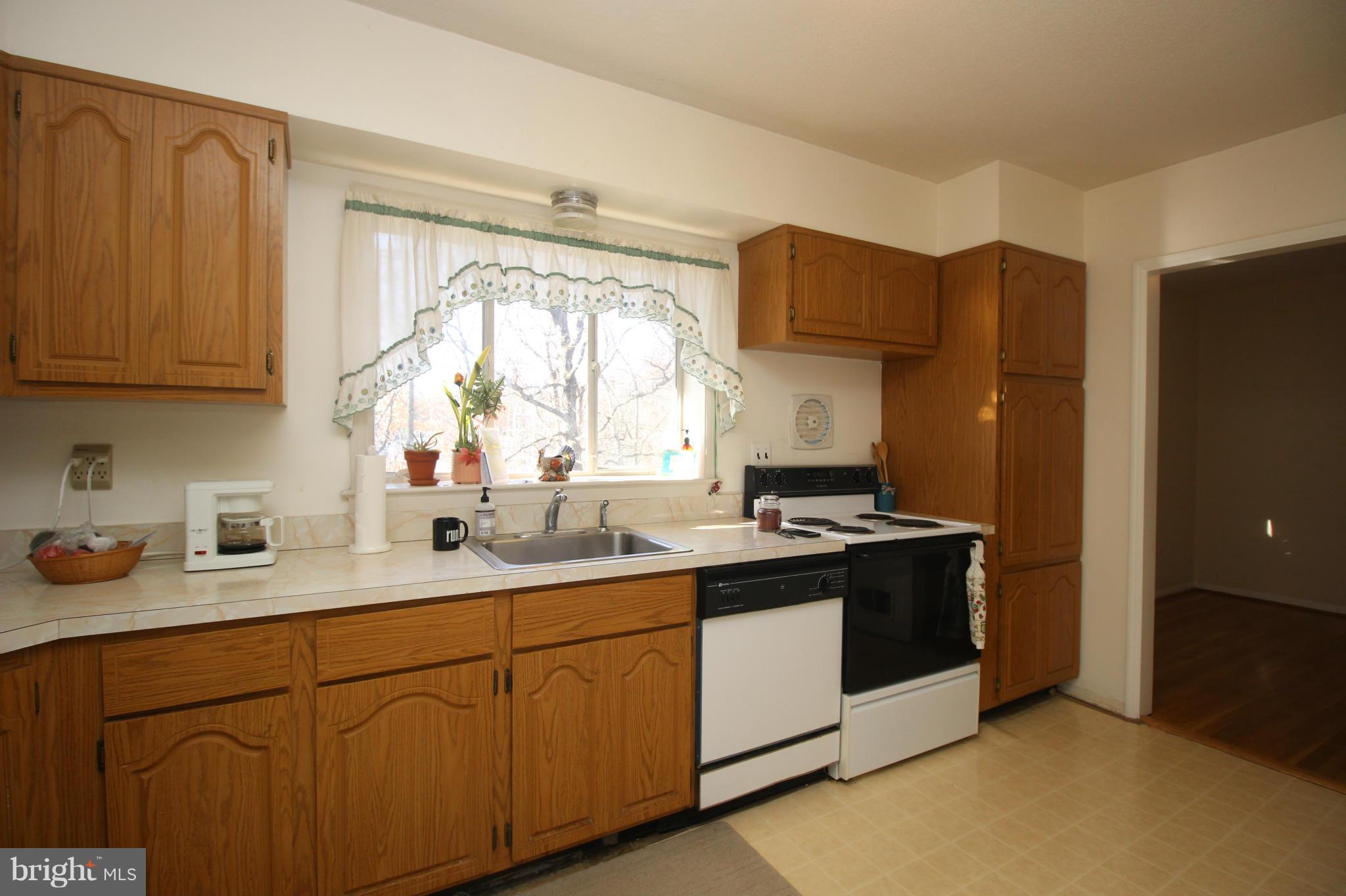 AYR HILL - Residential