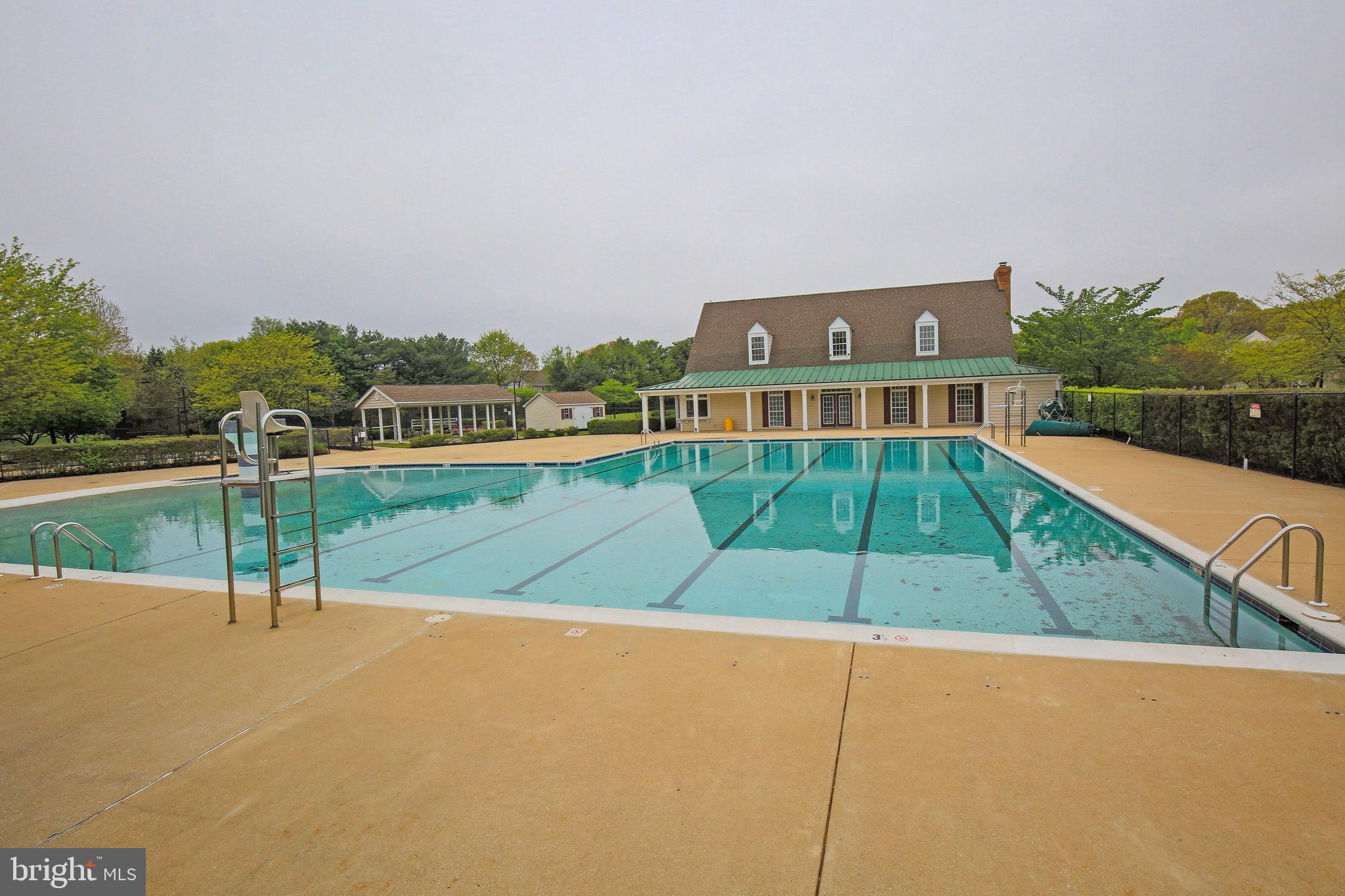 FARMINGTON VILLAGE - Residential