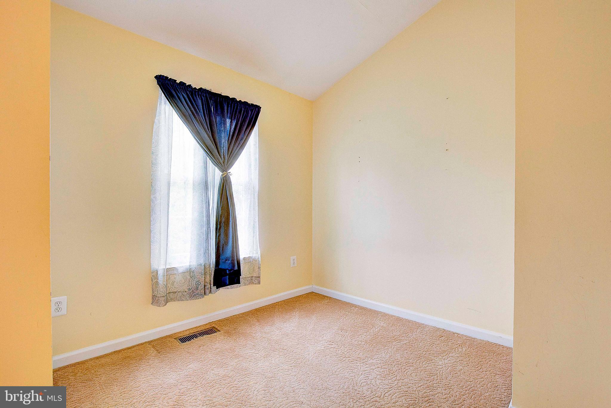 FARMINGTON VILLAGE - Residential