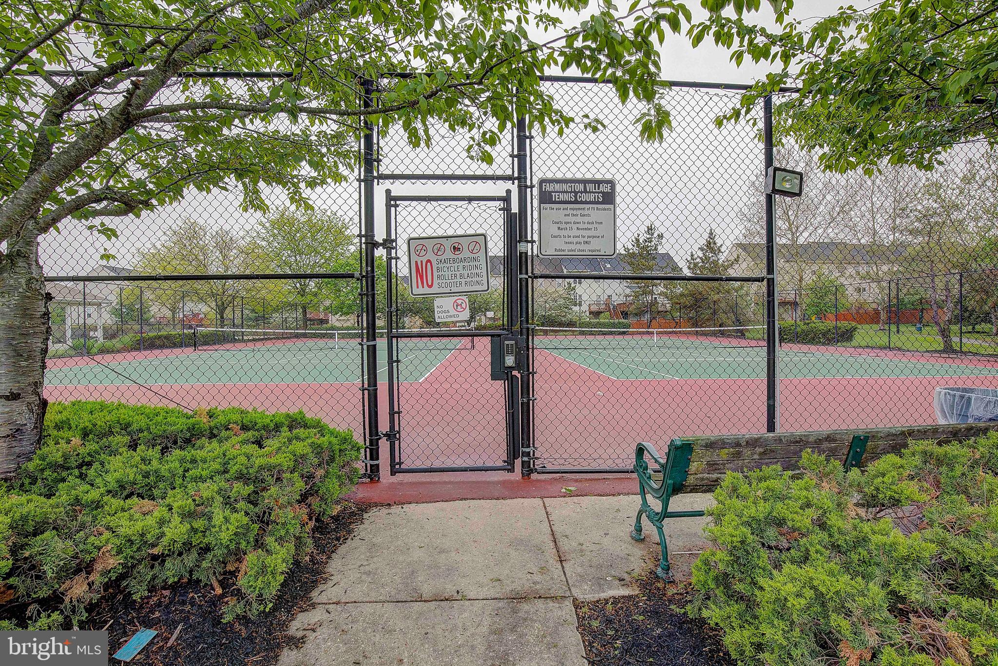 FARMINGTON VILLAGE - Residential