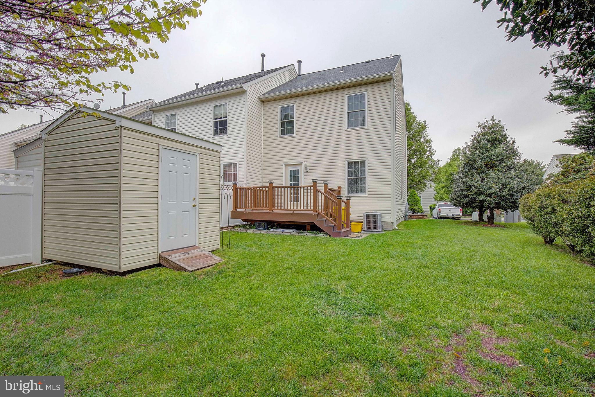 FARMINGTON VILLAGE - Residential