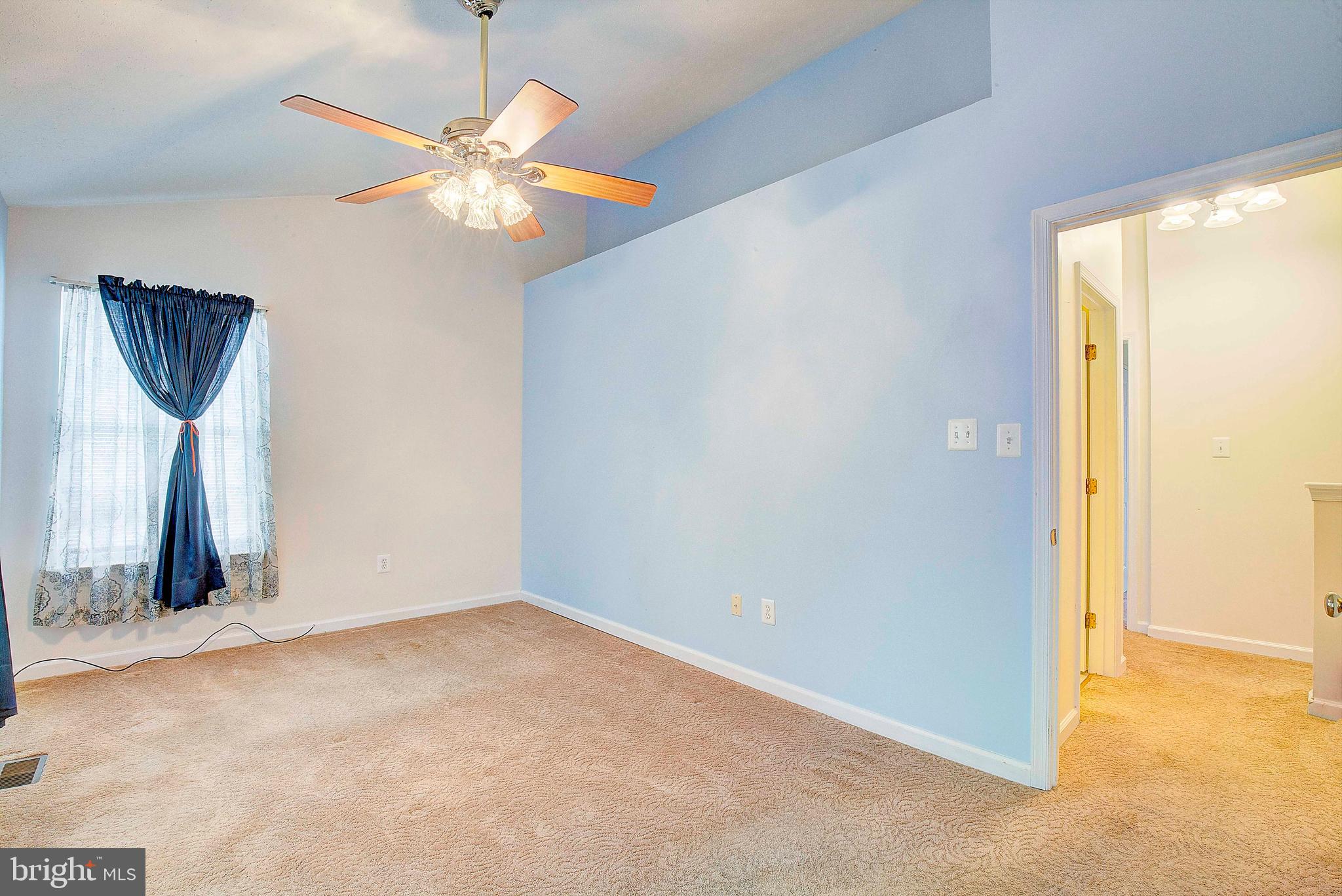 FARMINGTON VILLAGE - Residential