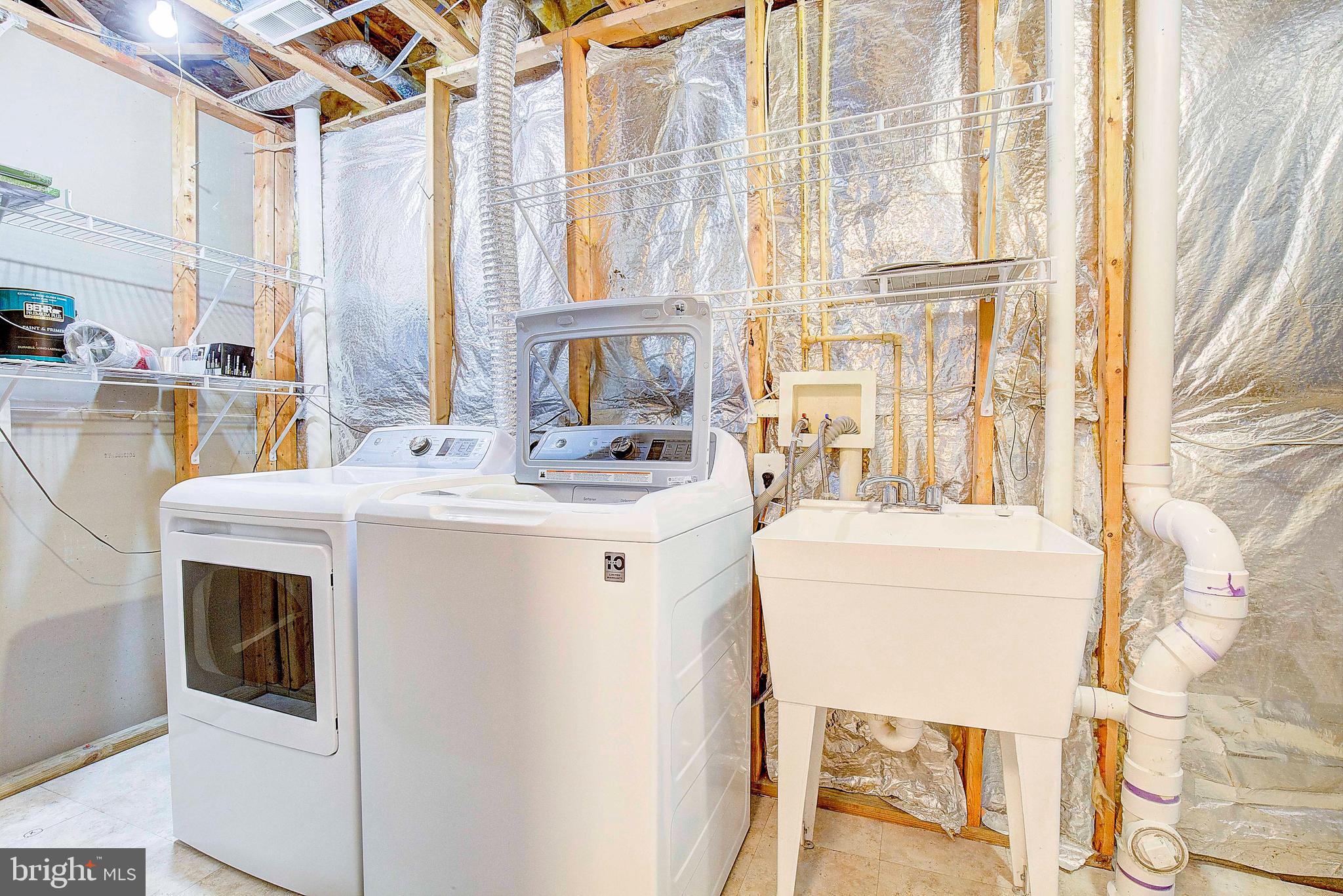 FARMINGTON VILLAGE - Residential