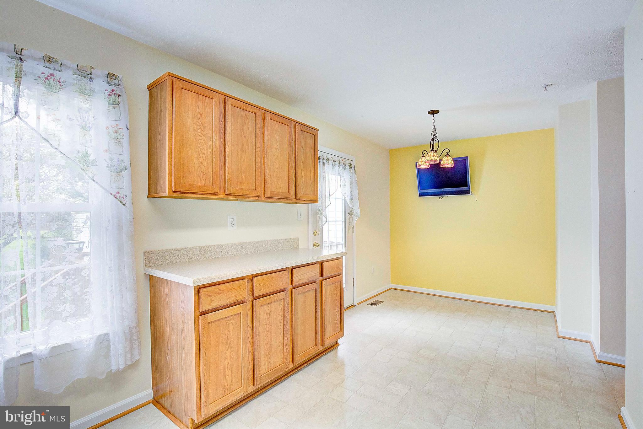 FARMINGTON VILLAGE - Residential