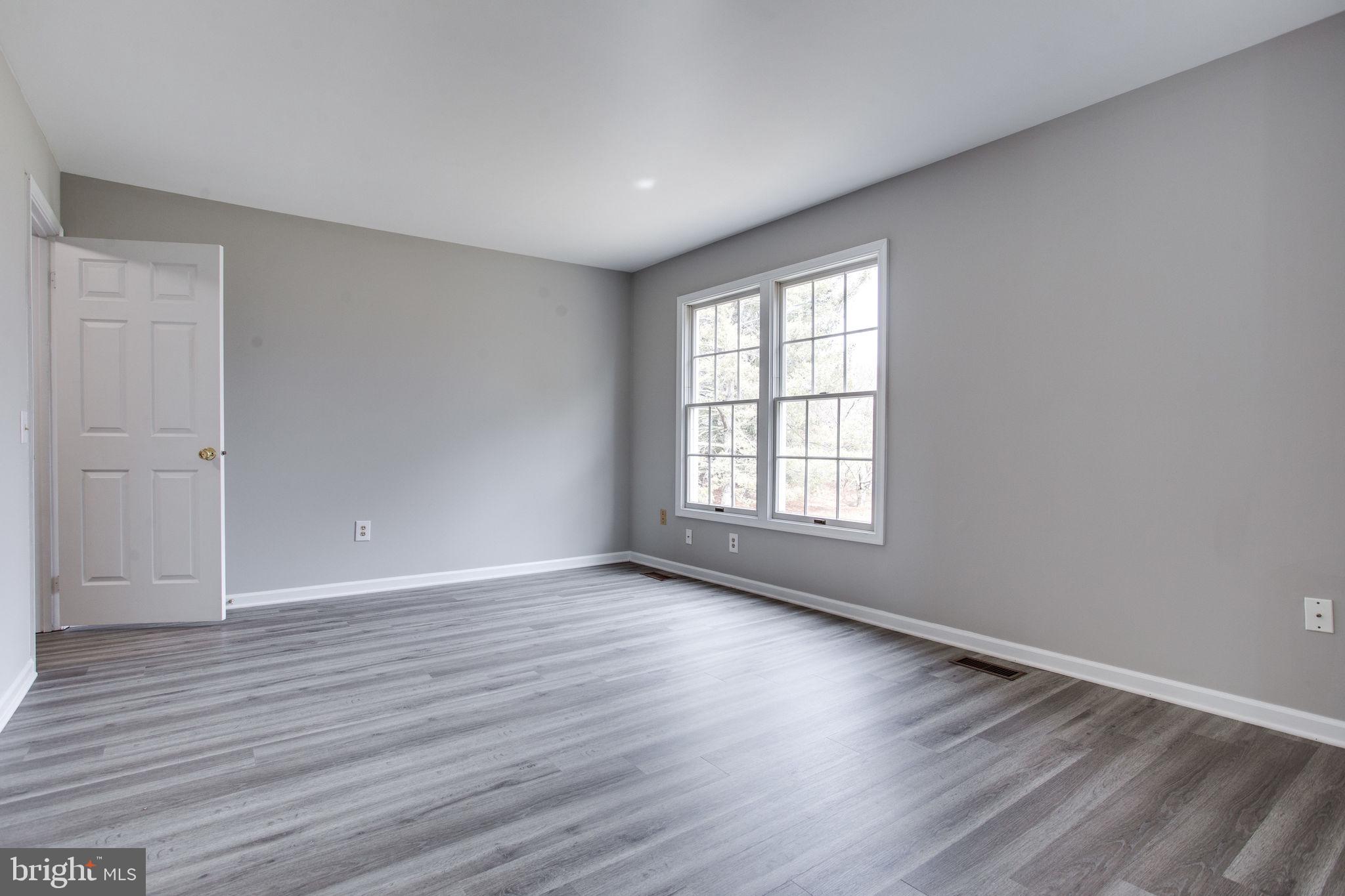 POTOMAC RIDGE - Residential