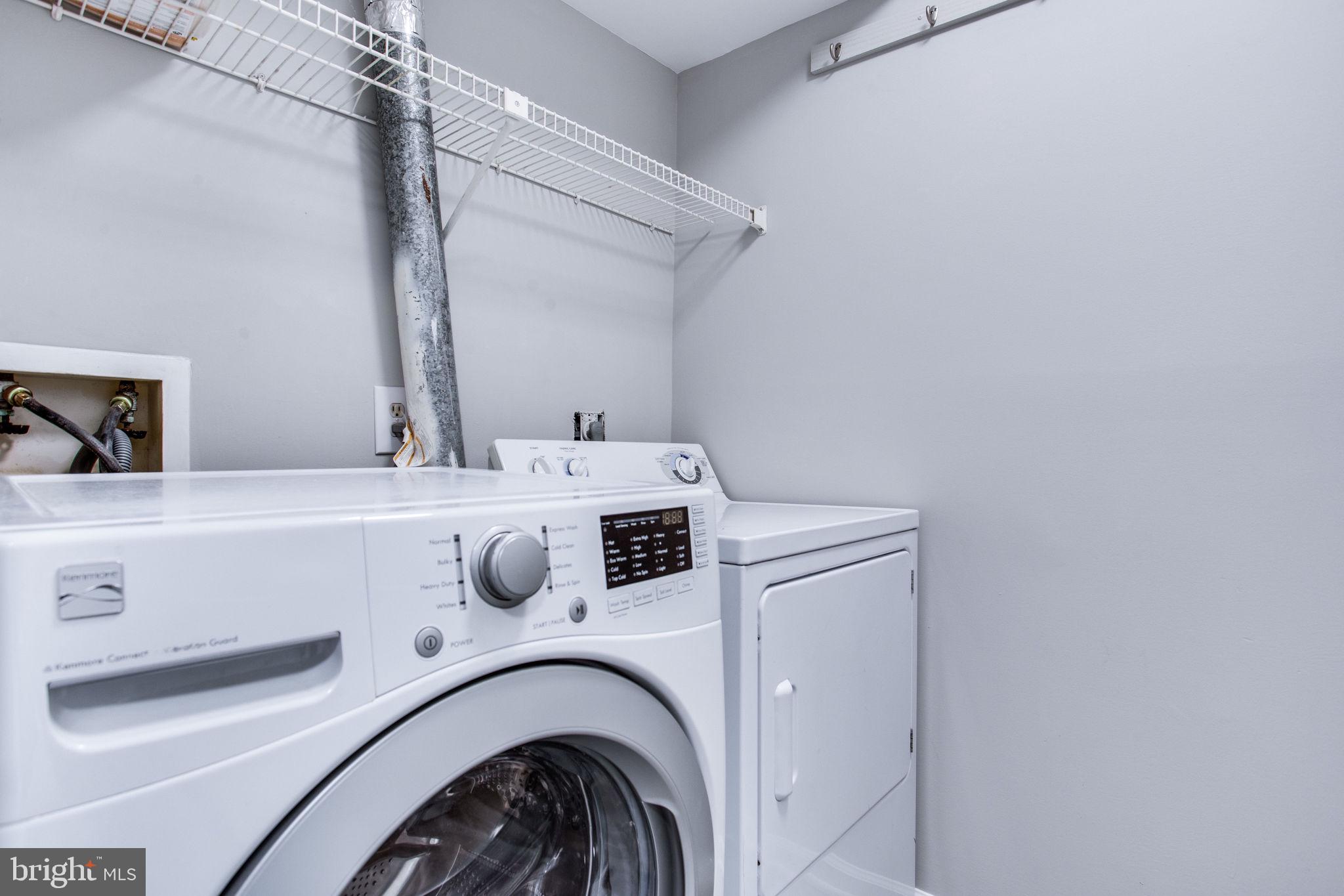 POTOMAC RIDGE - Residential