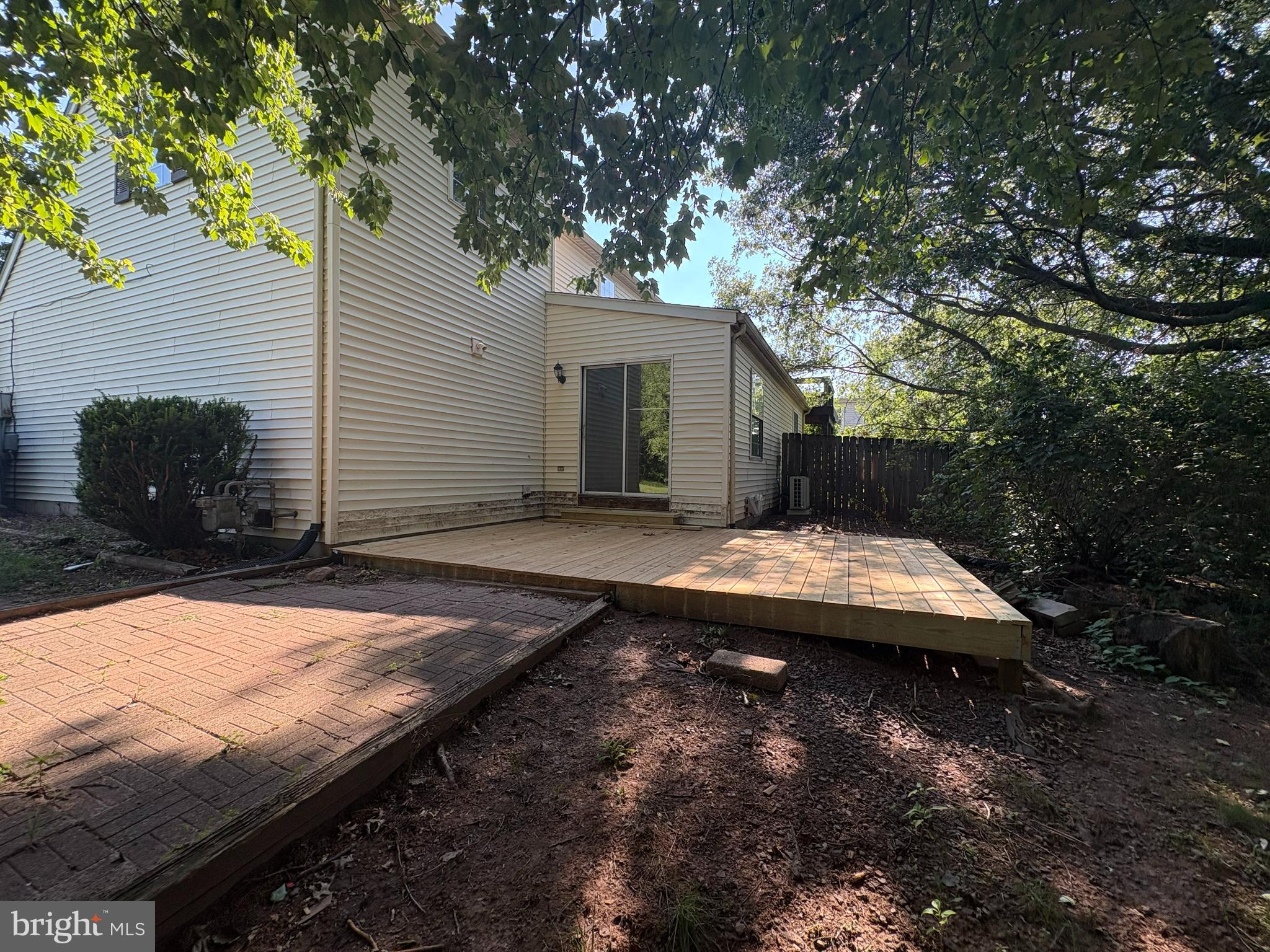 1840 CONDOR LANE
