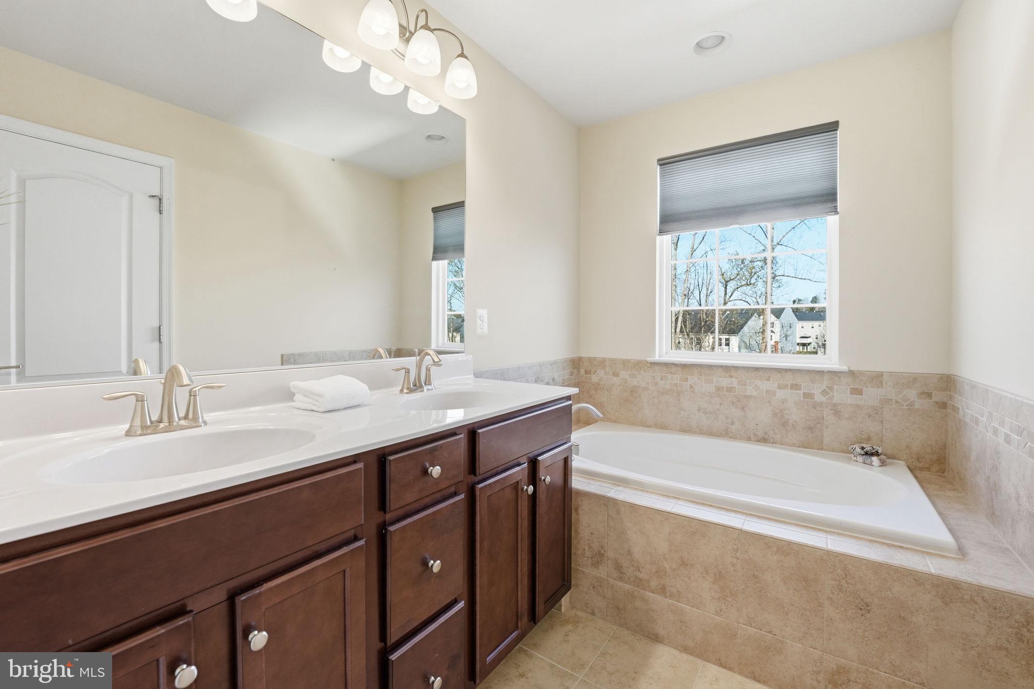 RAPPAHANNOCK LANDING - Residential