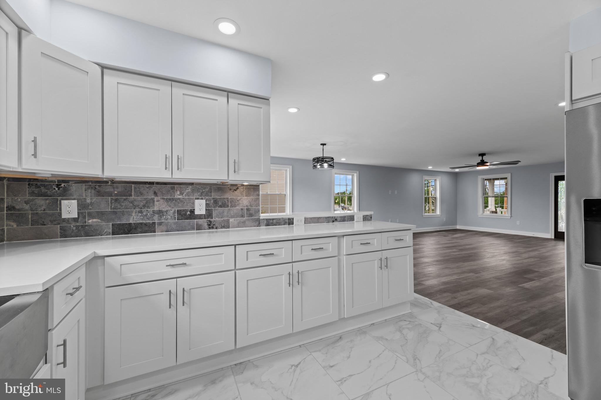 SUNSET BEACH - Residential