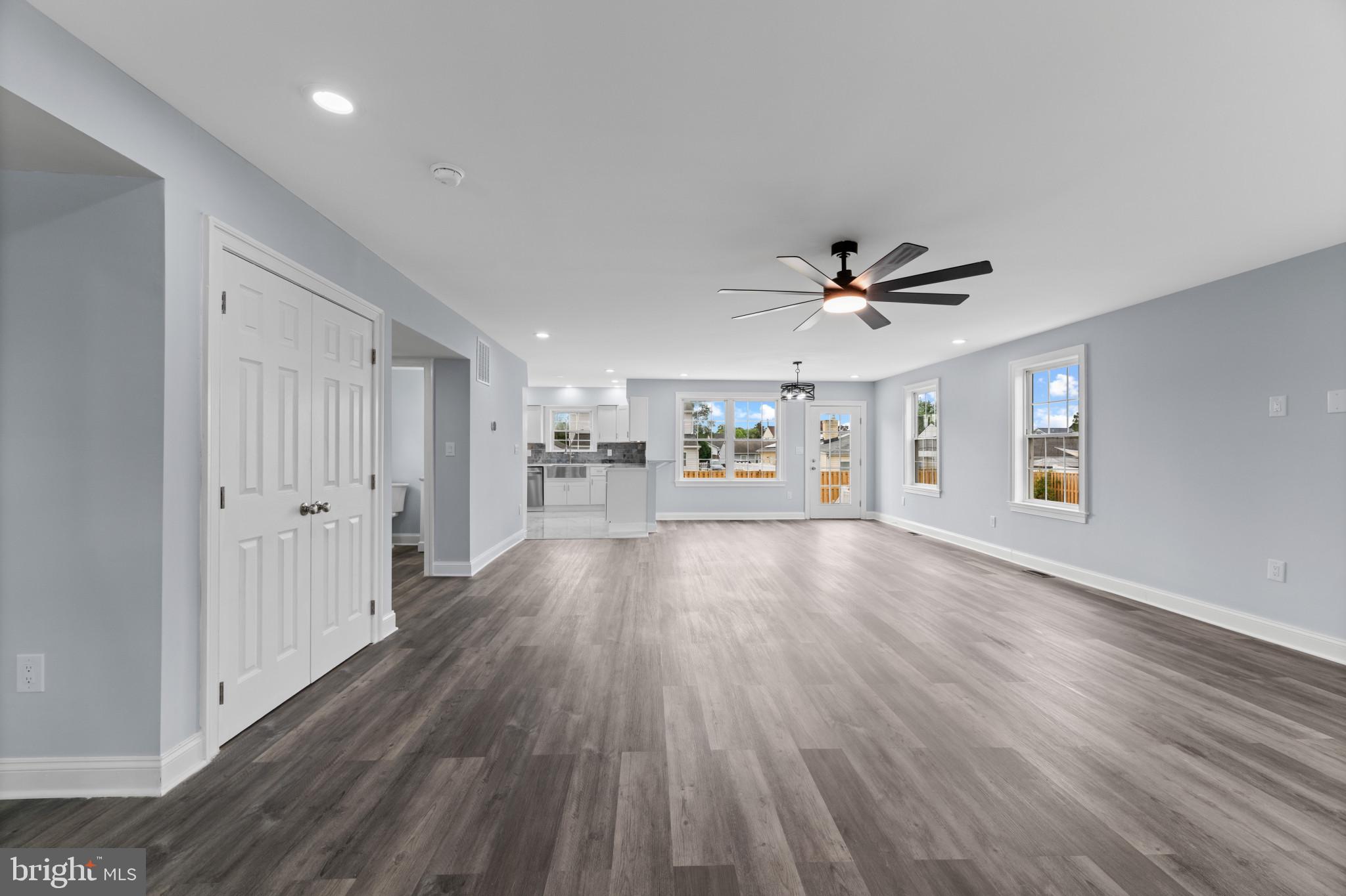 SUNSET BEACH - Residential